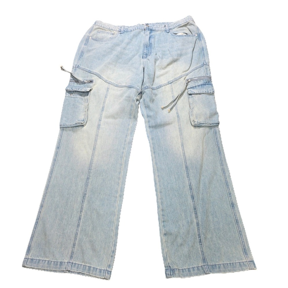 Fashion Nova Devil In Disguise Cargo Jeans Women's Size 18 Blue Light Wash NWT